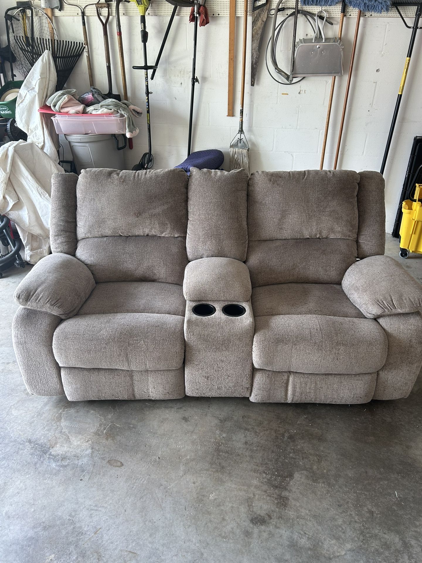 Double Reclining Loveseat