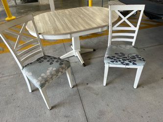 Indoor or outdoor table