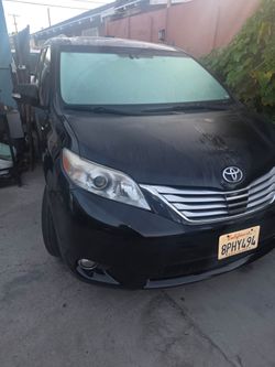 2014 Toyota Sienna