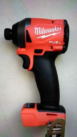 Milwaukee New (nuevo) 1/4" Hex Impact Driver (2018- New Generation)