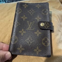 LV Monogram organizer/Passport Holder CA0969