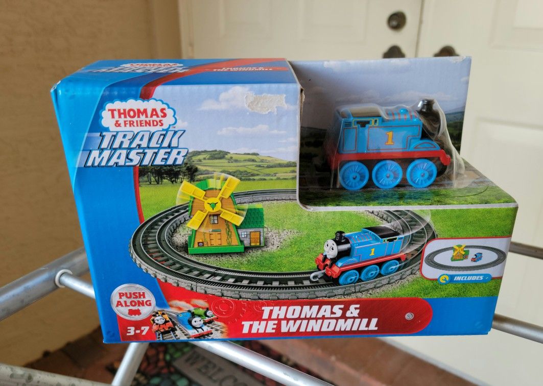 THOMAS & THE WINDMILL...Thomas & Friends TRACK MASTER...AGES 3-7...BRAND NEW