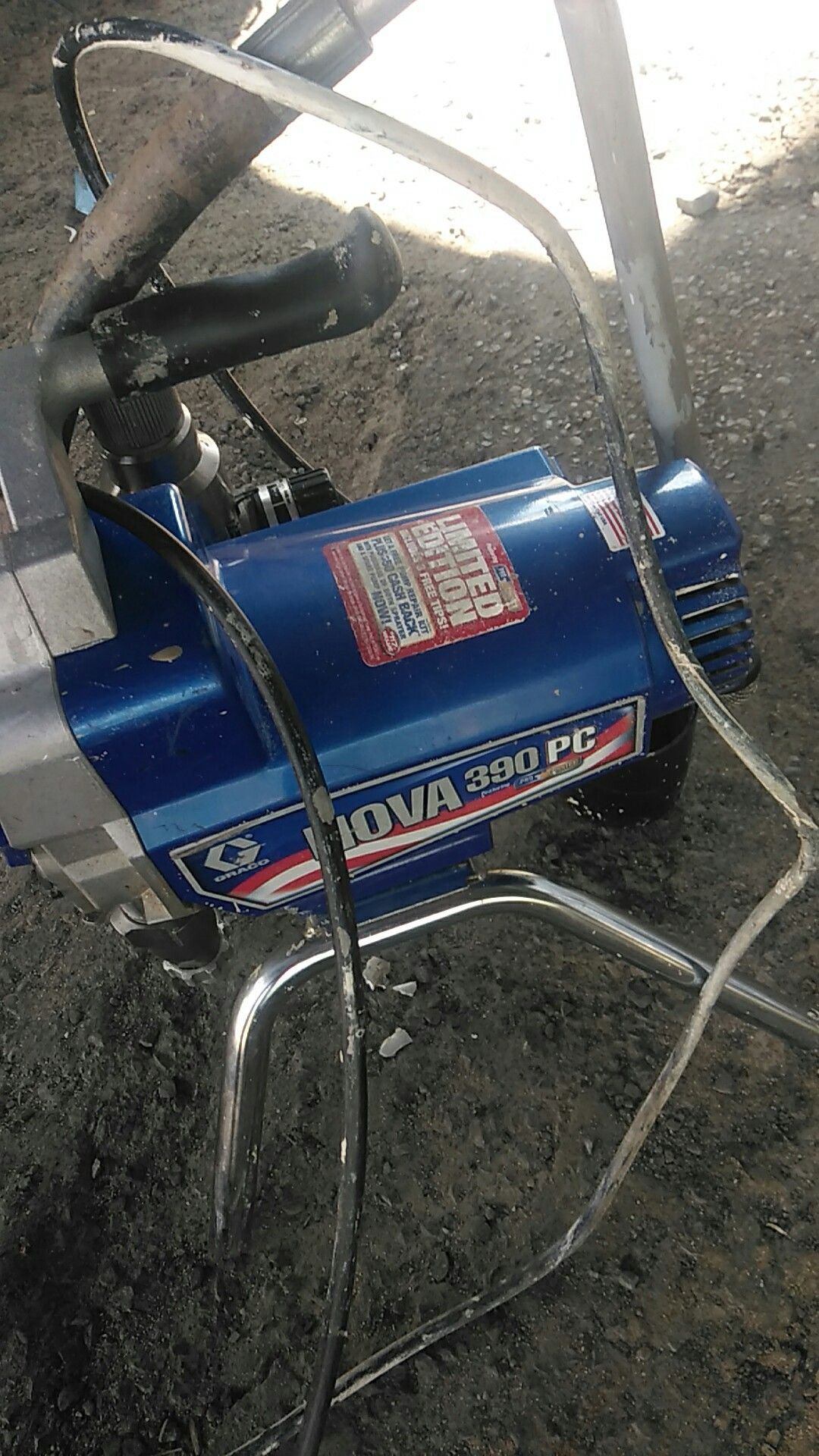 Graco paint sprayer Nova 390 PC limited edition for Sale in Selma, CA