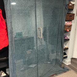 Frameless Shower Glass With Fixed Panel 