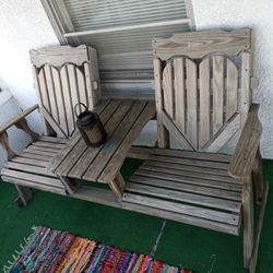 Nice Bench Just Needs A Paint Job 