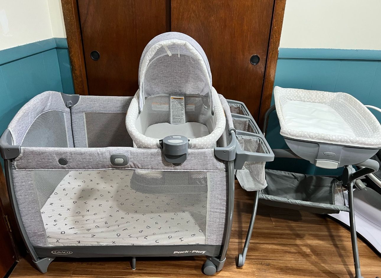 Graco Pack 'n Play Day2Dream Bassinet Deluxe Playard