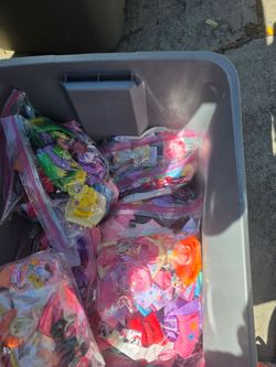 Box of bows