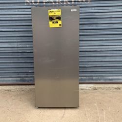 7.1 cu. ft. Manual Defrost Convertible Upright Freezer in Stainless Steel Look, Garage Ready