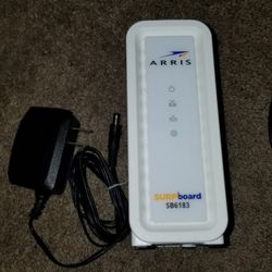 ARRIS SURFBOARD 686MB DOCSIS 3.0 CABLE MODEM