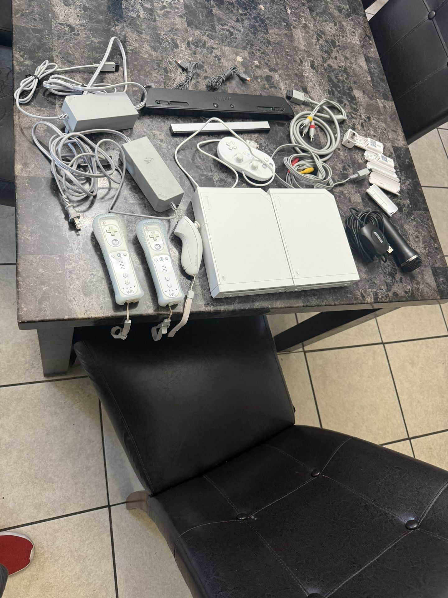 NINTENDO  WII  ( BUNDLE   ) 