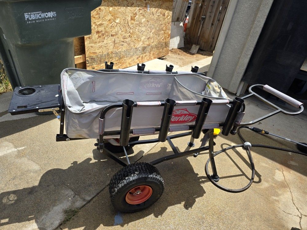 Berkley Jumbo Fishing Cart