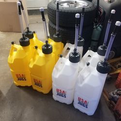 5 Gallon Gas Cans New