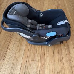 UPPAbaby Mesa Carseat + Base