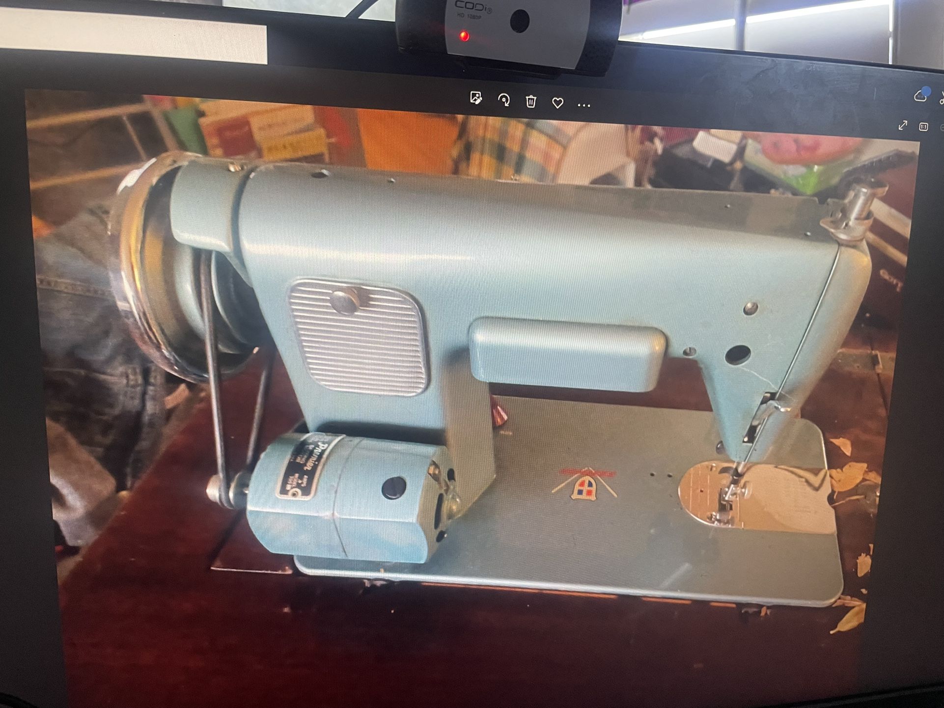 Vintage Sewmore 606 sewing Machine for Sale in Colorado Springs, CO