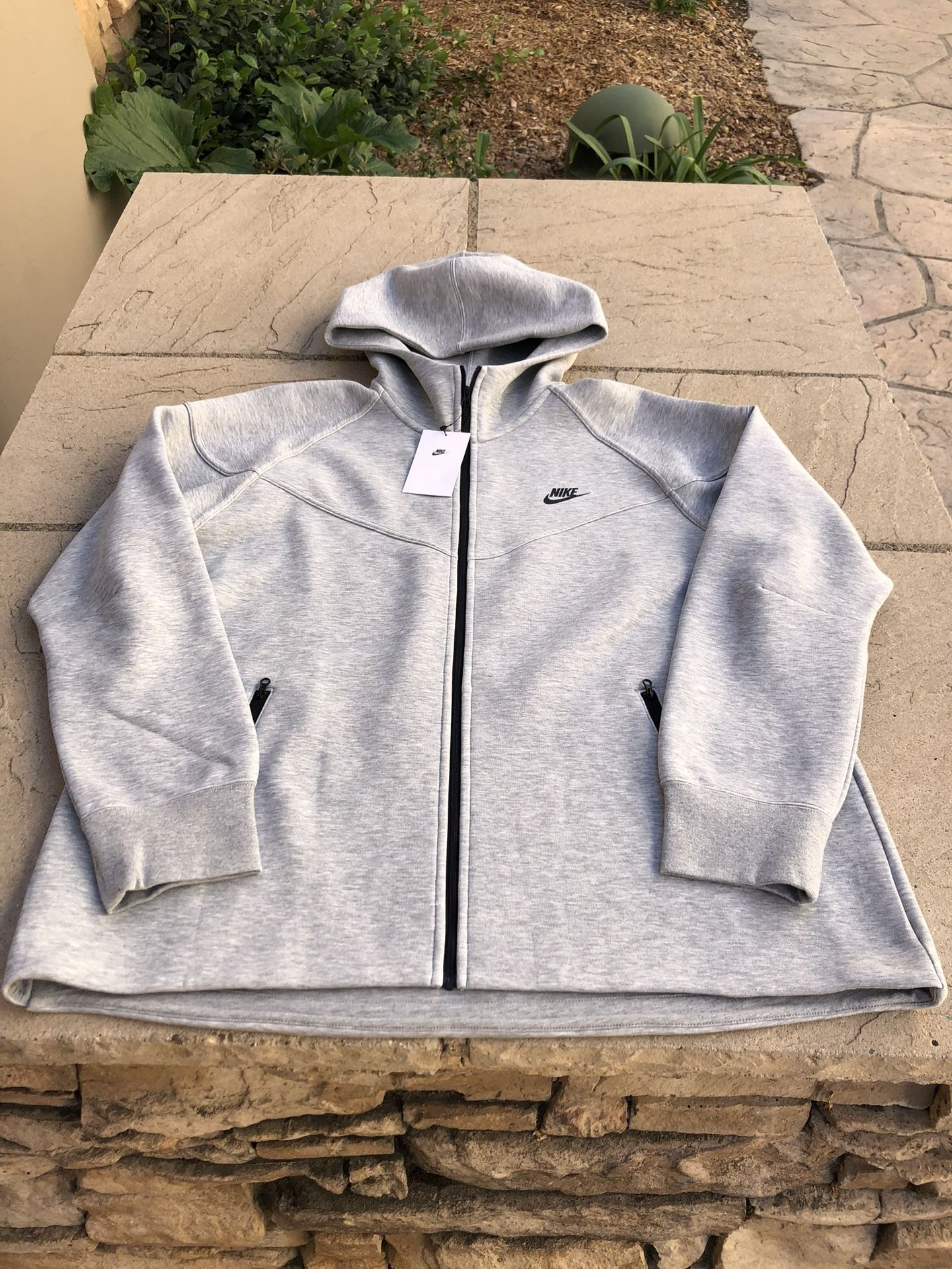 New Nike Tech Fleece Hoodie Jacket Gray Grey (Women’s XXL)