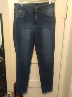NEW CURVE APPEAL WOMENS JEANS Sz 16
