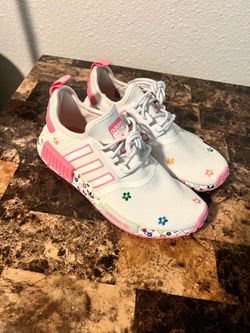 Adidas NMD_Hello Kitty