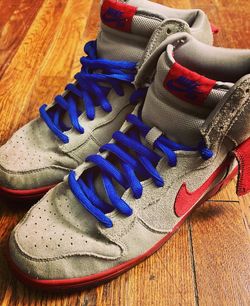 NIKE SB GREY RED BLUE SIZE 10