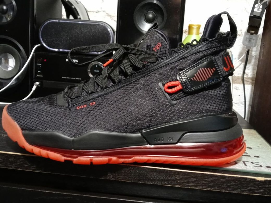 Brand new and original men's Jordan Proto 720 Sneakers size 11.$70