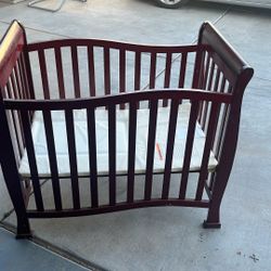 Baby crib