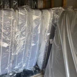 Quality Mattresses Brand New(Delivery Included)