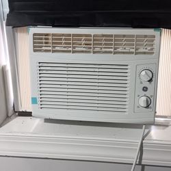 Wall Unit Air Conditioner 