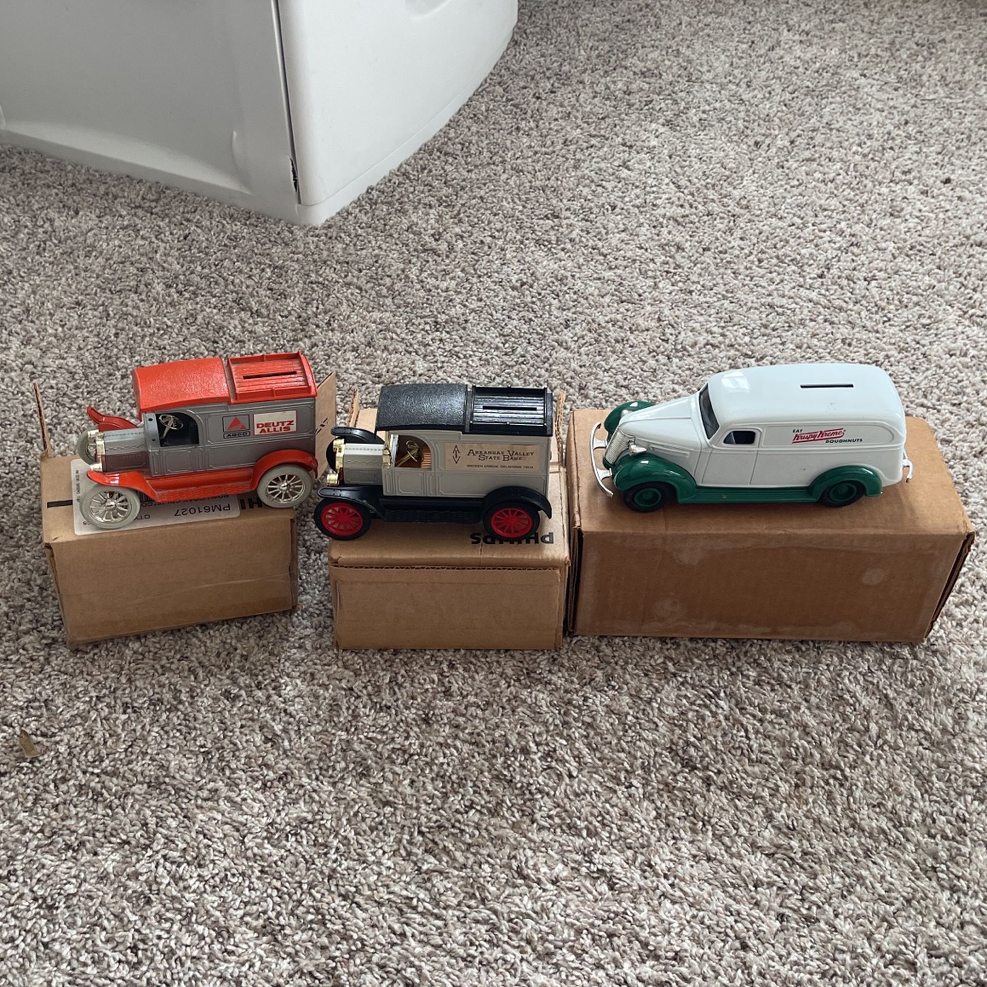 Antique Vintage Old Cars Piggy Bank Lot