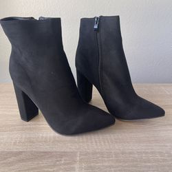 Black Pointed Toe Heels