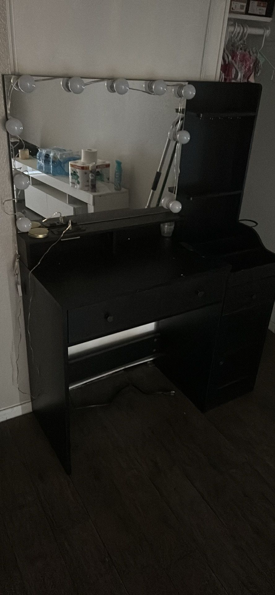 Makeup Vanity