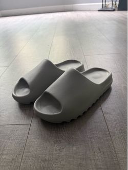 Yeezy YS-01 Slides Gray - Size 10