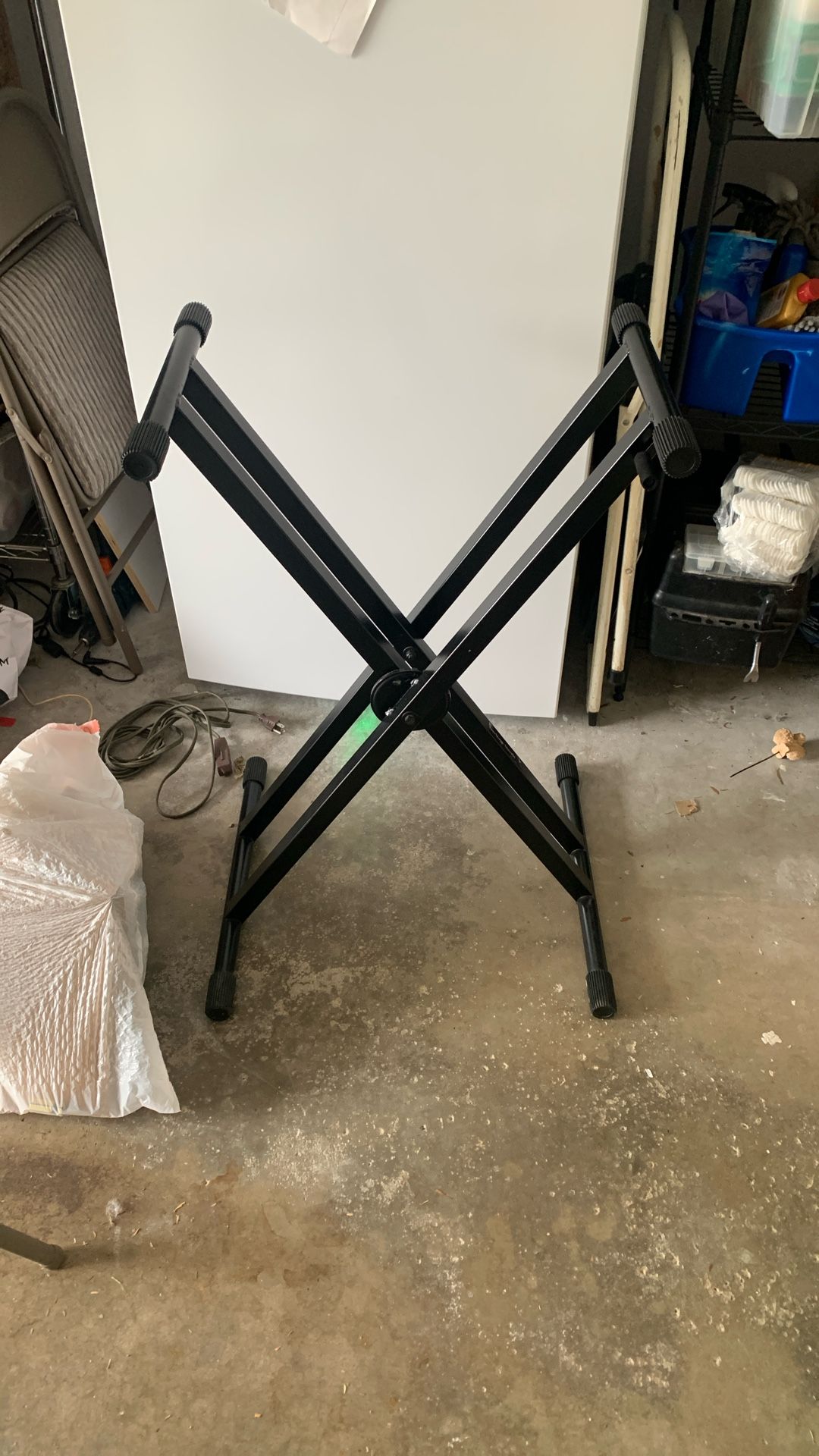 Keyboard adjustable Stand - Like New