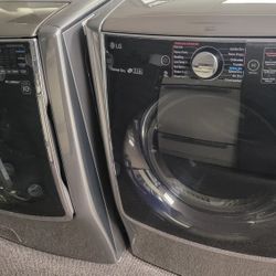 Set LG WASHER AND DRYER ELECTRIC WORK GREAT CONDITIONS DELIVERY AVAILABLE 