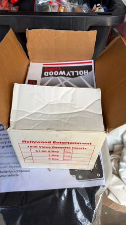 Hollywood video cassette inserts