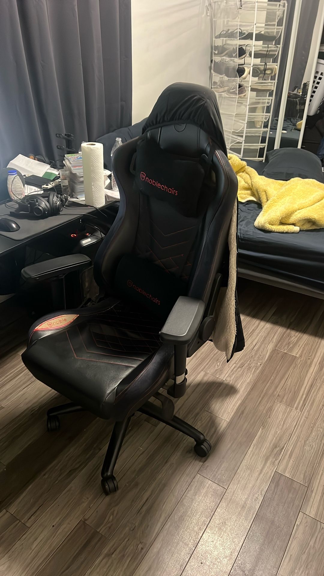 noble chair