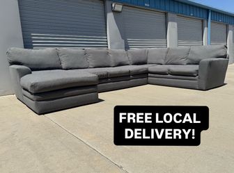 FREE DELIVERY || Living Spaces 3Pc XL  Sectional Couch