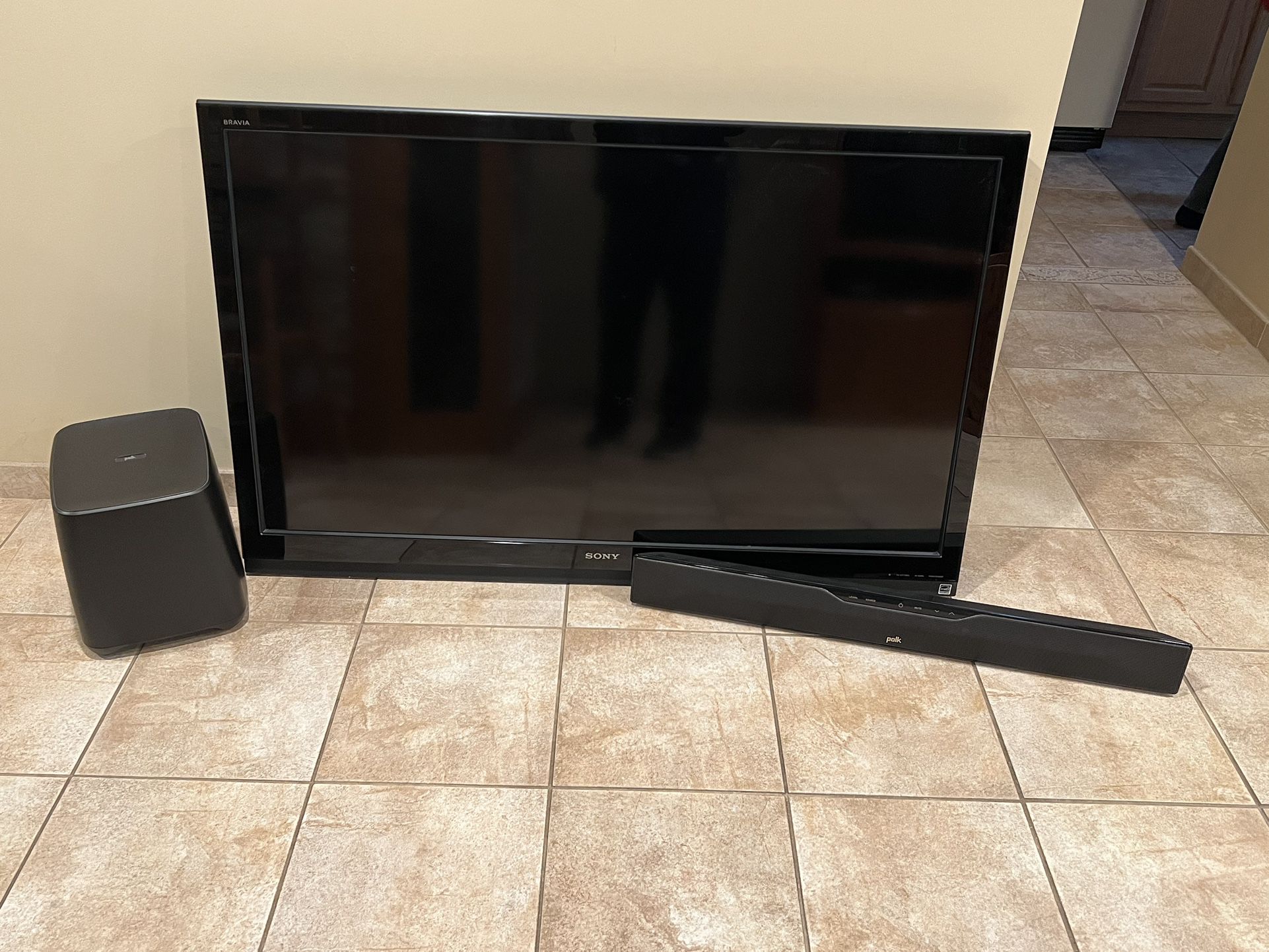 Sony 55 Inch Tv with Polk Sound Bar And Subwoofer 