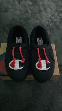 Champion Men’s University slippers