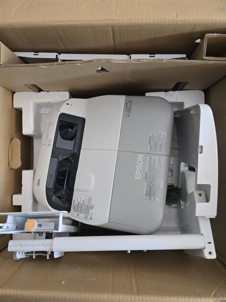 Epson Short Throw Projector