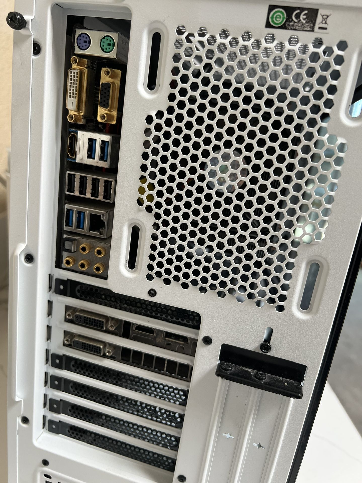 Gaming PC i7 32gb RAM 950gb SSD