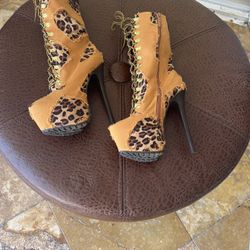 High Heel Boots 