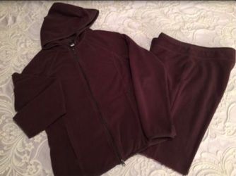 Fleece Women's Activewear 2-Pc Set Size Small -warm😊