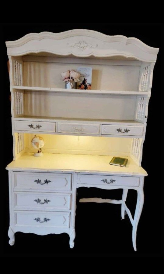 Vintage Girls Desk