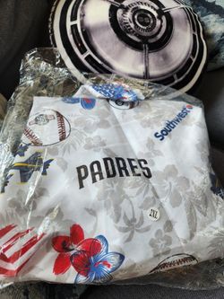 2XL Padres Hawaiian Shirt
