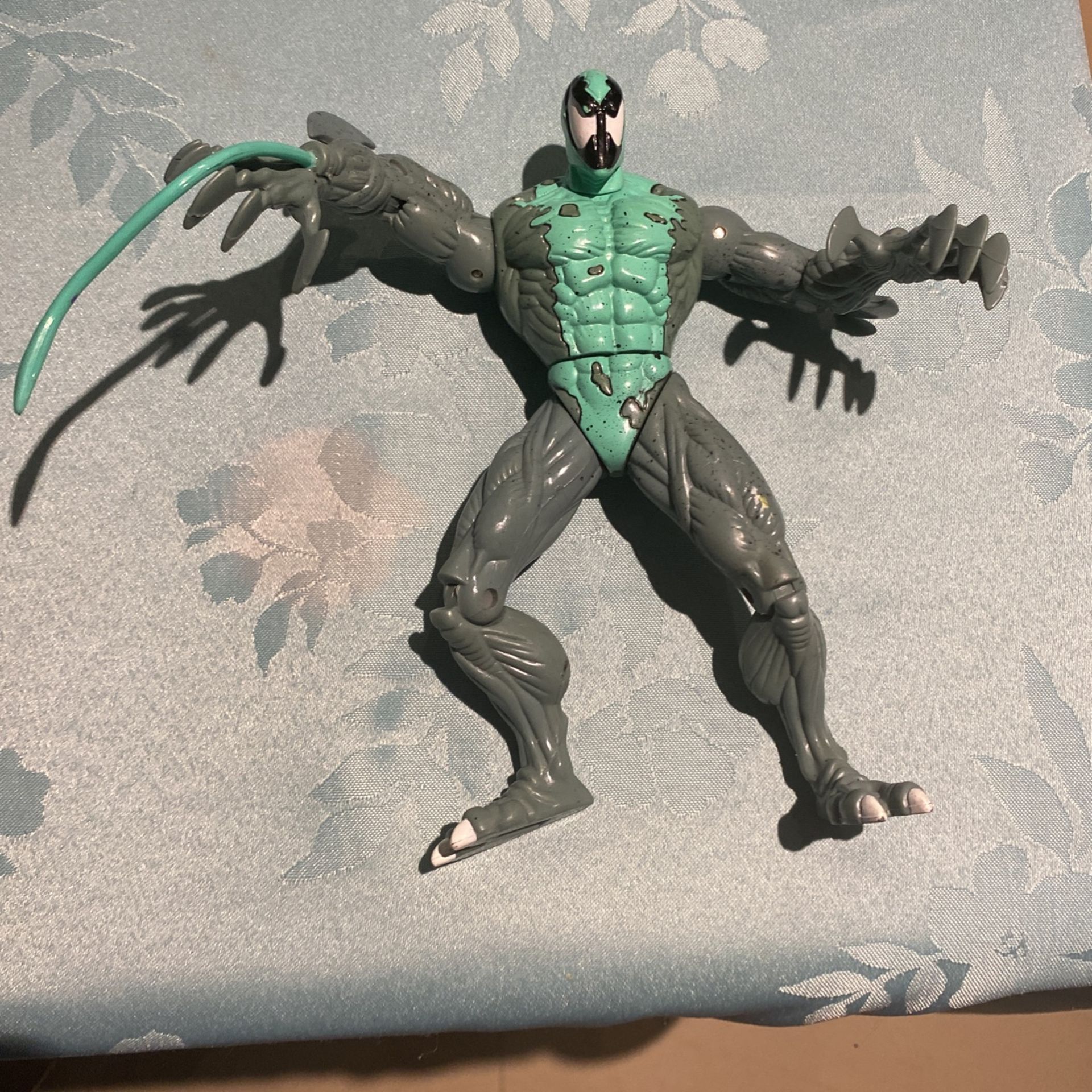 1996 ToyBiz Marvel Lasher Venom Planet of the Symbiotes Spider-Man Action Figure