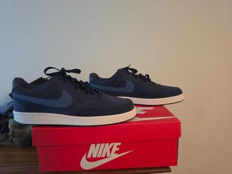 Men's Court Vision Low Sneaker Size 13