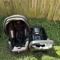 Evenflo pivot Car seat And Base