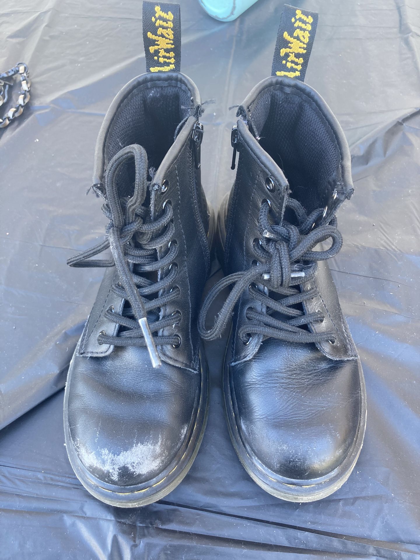 Dr. Martens Airwair Leather Boots Girls Size 1