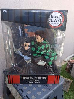 Demon Slayer 12-inch Tanjiro Kamado posed figure.