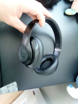 Beat headphones 🎧