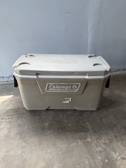 Coleman 70qt Cooler / Hielera